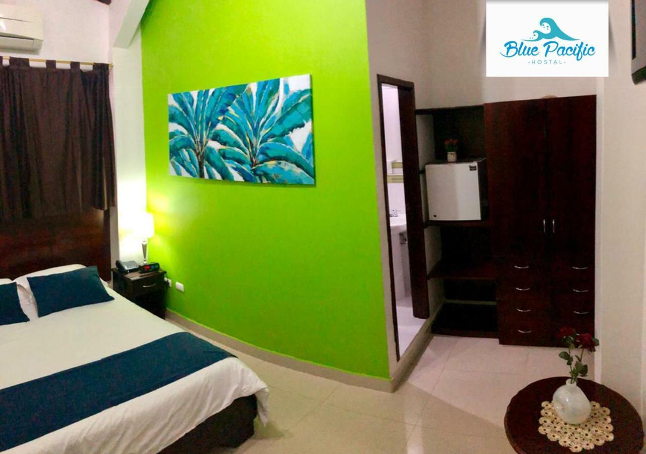 Hostal Blue Pacific Manta Eksteriør billede